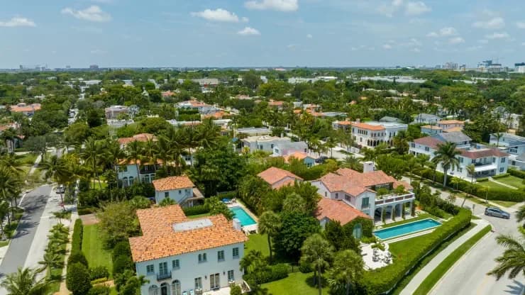 Palm Beach housekeepers are making $150,000 a year due to massive demand from the wealthy