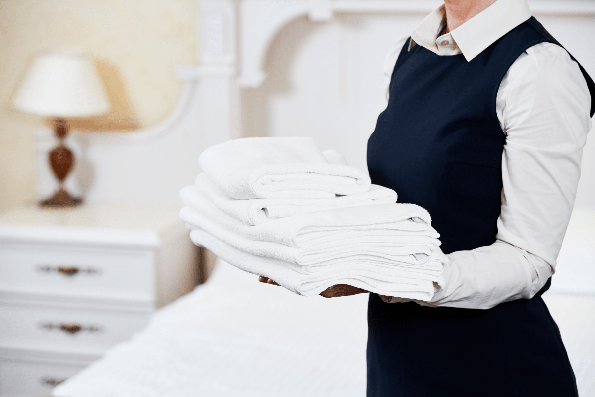 Should You Hire a Professional Housekeeper with Formal Training or a Cleaning Service?